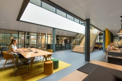 4-gemeentehuis-wijchen-publiekshal